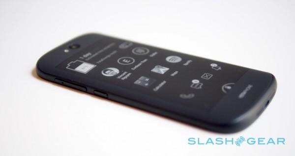 YotaPhone 2 