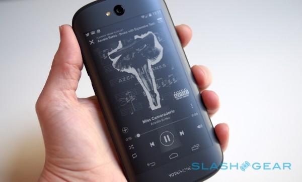YotaPhone 2 