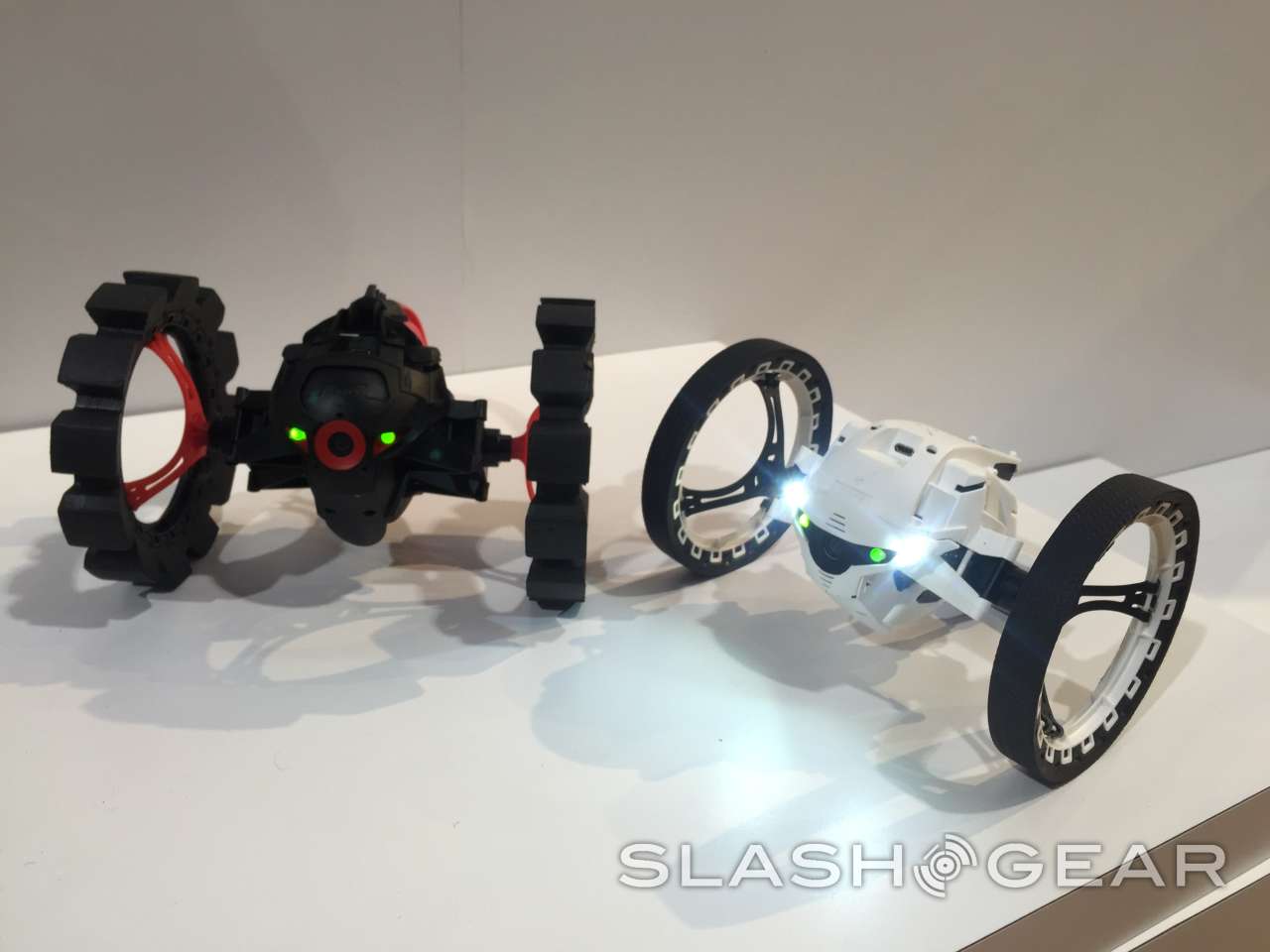 parrot sumo drone