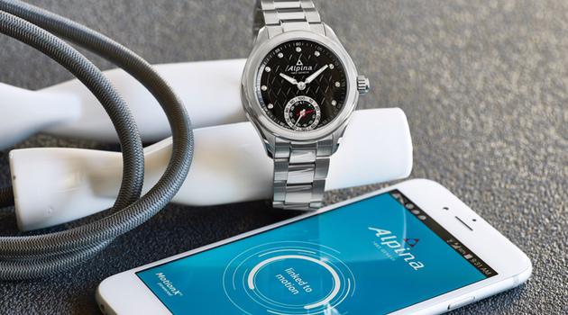 smart analog watch means
