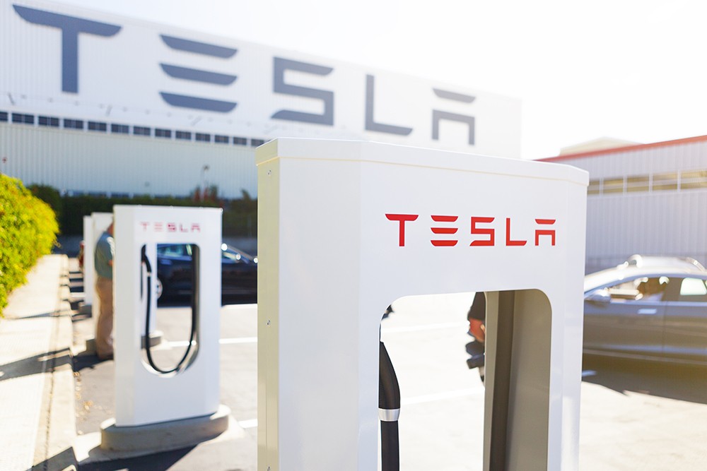 tesla-supercharger