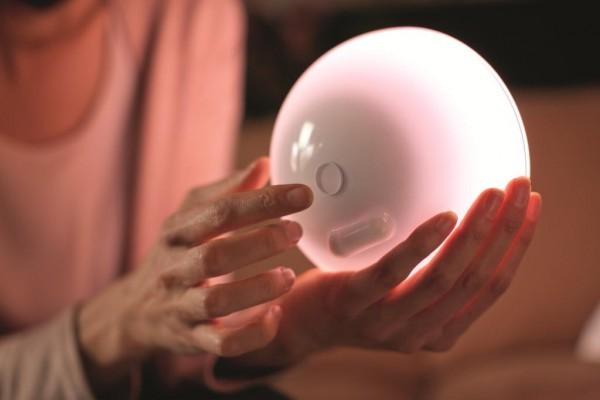 Philips Hue Go adds battery for portable LED light - SlashGear