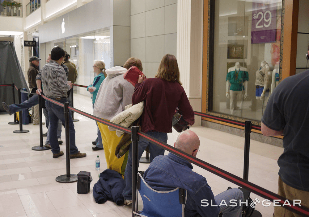 newipad_2012_applestore_mallofamerica_0011