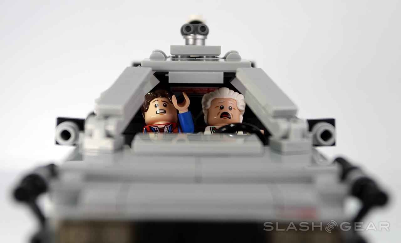 slashgear_lego_bttf_0