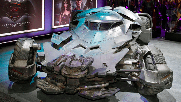Batman v Superman: Dawn of Justice batmobile gets official debut ...