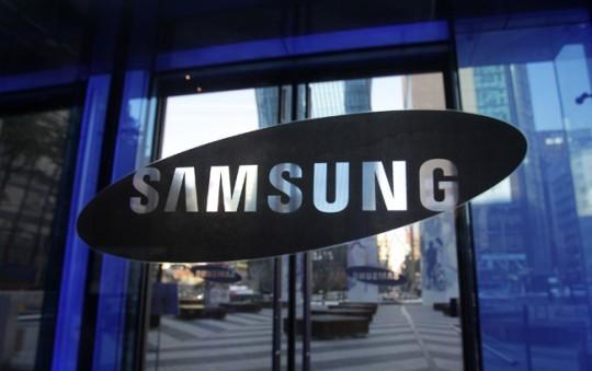Samsung faces reality, adjusts earnings estimates
