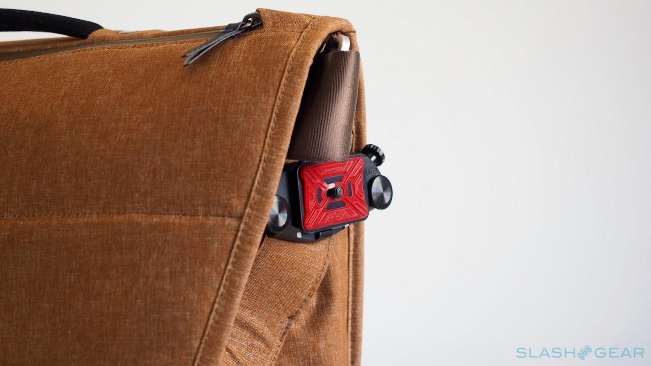 The Everyday Messenger by Peak Design