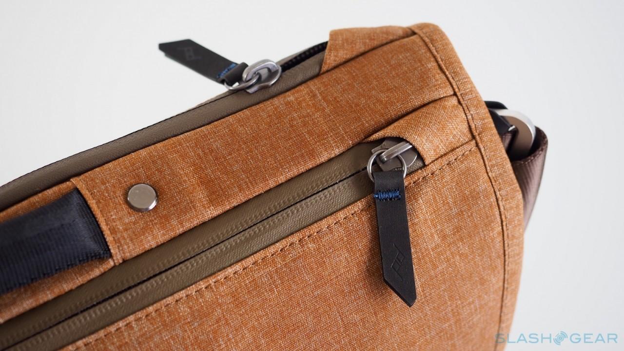 P8140034Peak Design The Everyday Messenger SlashGear