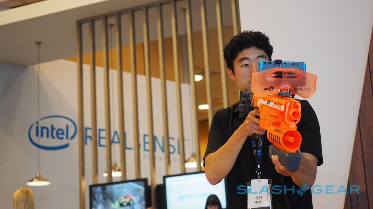 intel-tango-phone-hands-on