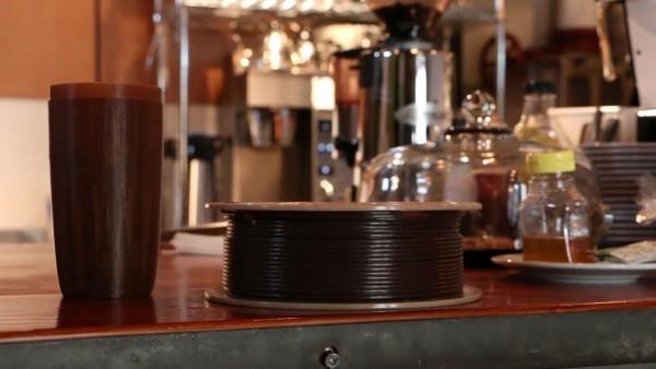 wound-up-coffee-3D-printing-filament-from-3Dom-c2renew-with-coffee-cup