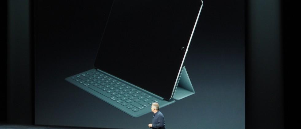 iPad Pro keyboard case brings QWERTY to big Apple tablet