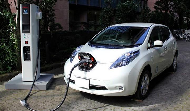 Los Angeles To Lease Fleet Of Electric And Hybrid Vehicles Slashgear Los Angeles To Lease Fleet Of Electric And Hybrid Vehicles