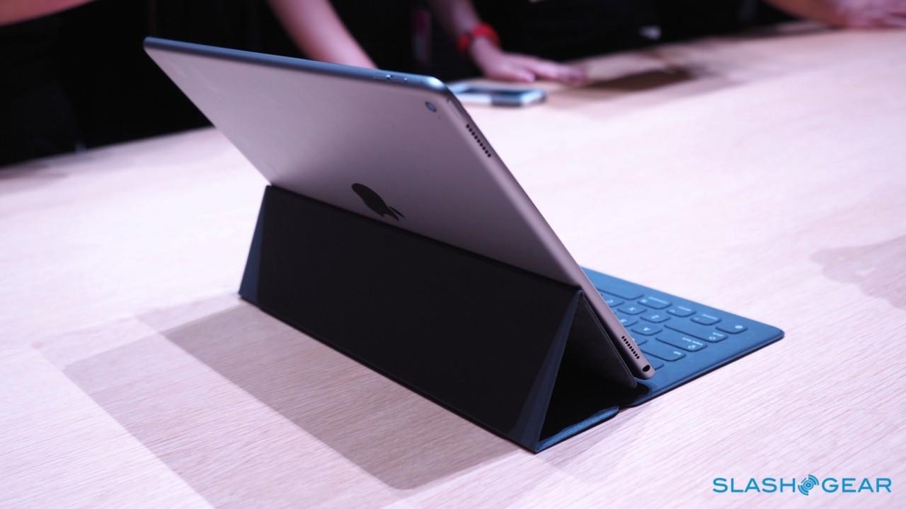 iPad-Pro-keyboard-case-Apple-Event-Product-hands-on-21-1280x7201