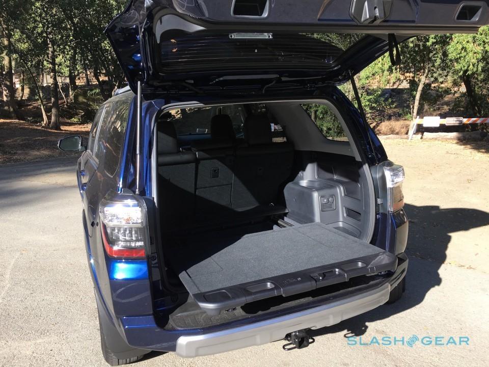 2016 Toyota 4runner Review Slashgear 2016 Toyota 4runner Review Sg 14