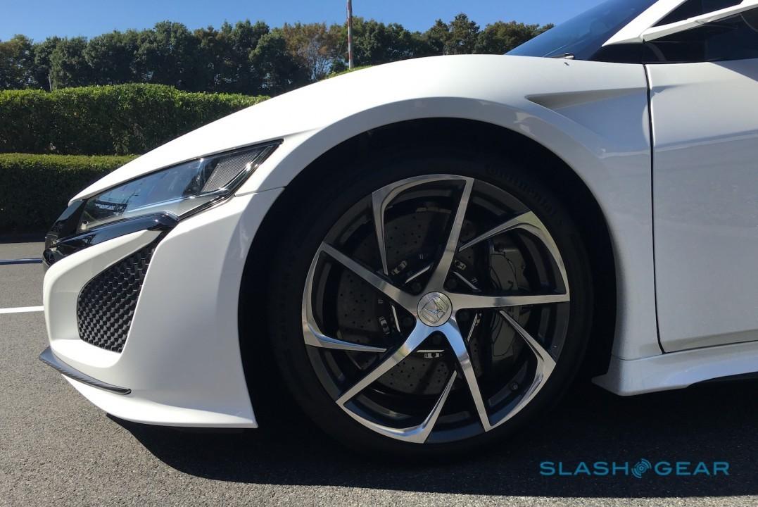 2017-acura-nsx-preview-sg-12