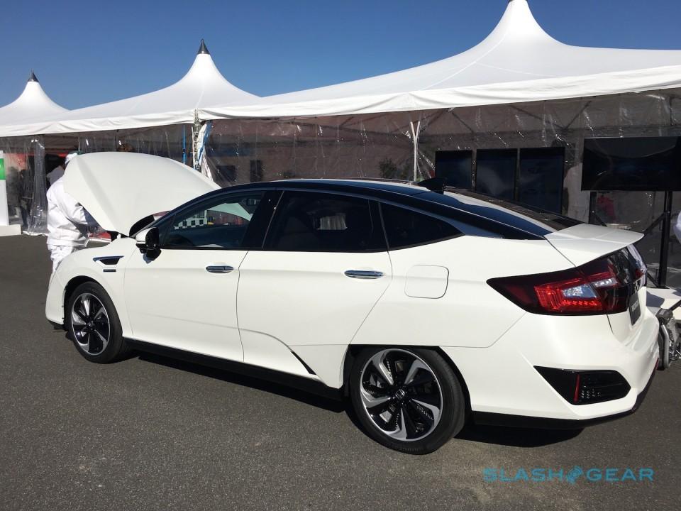 honda-clarity-fuel-cell-fcv-18