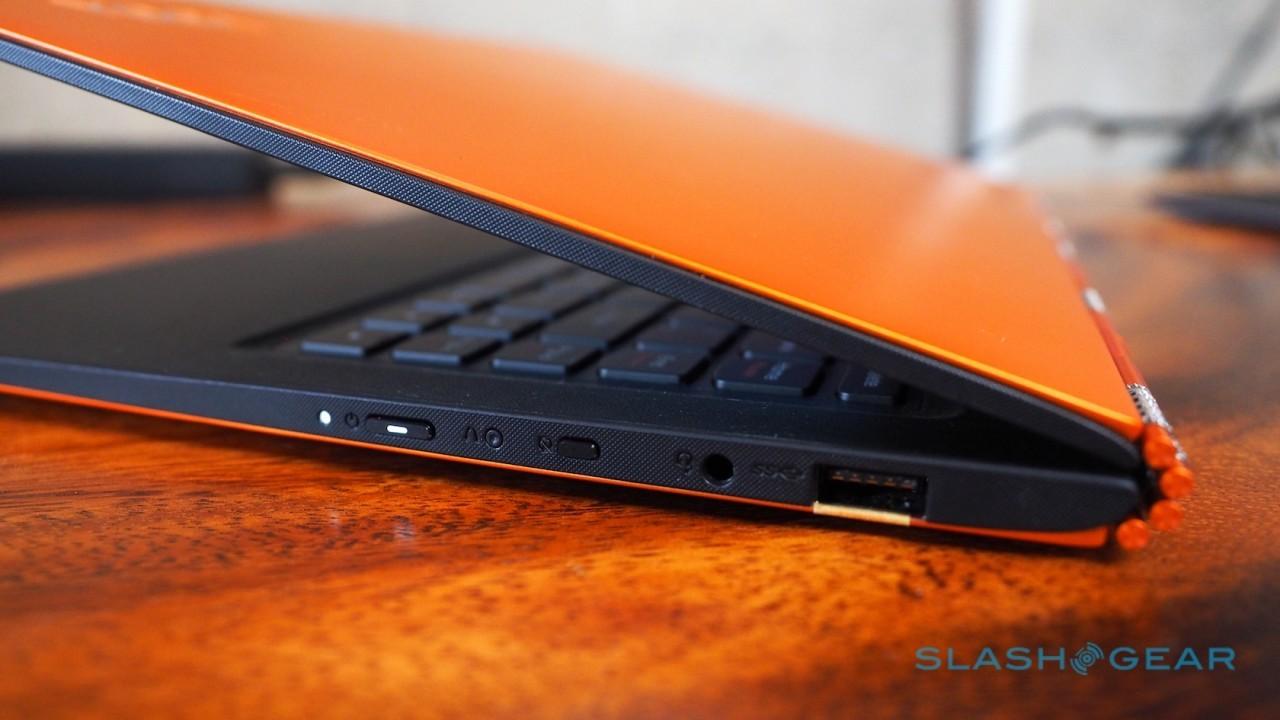 lenovo-yoga-900-hands-on-sg-20