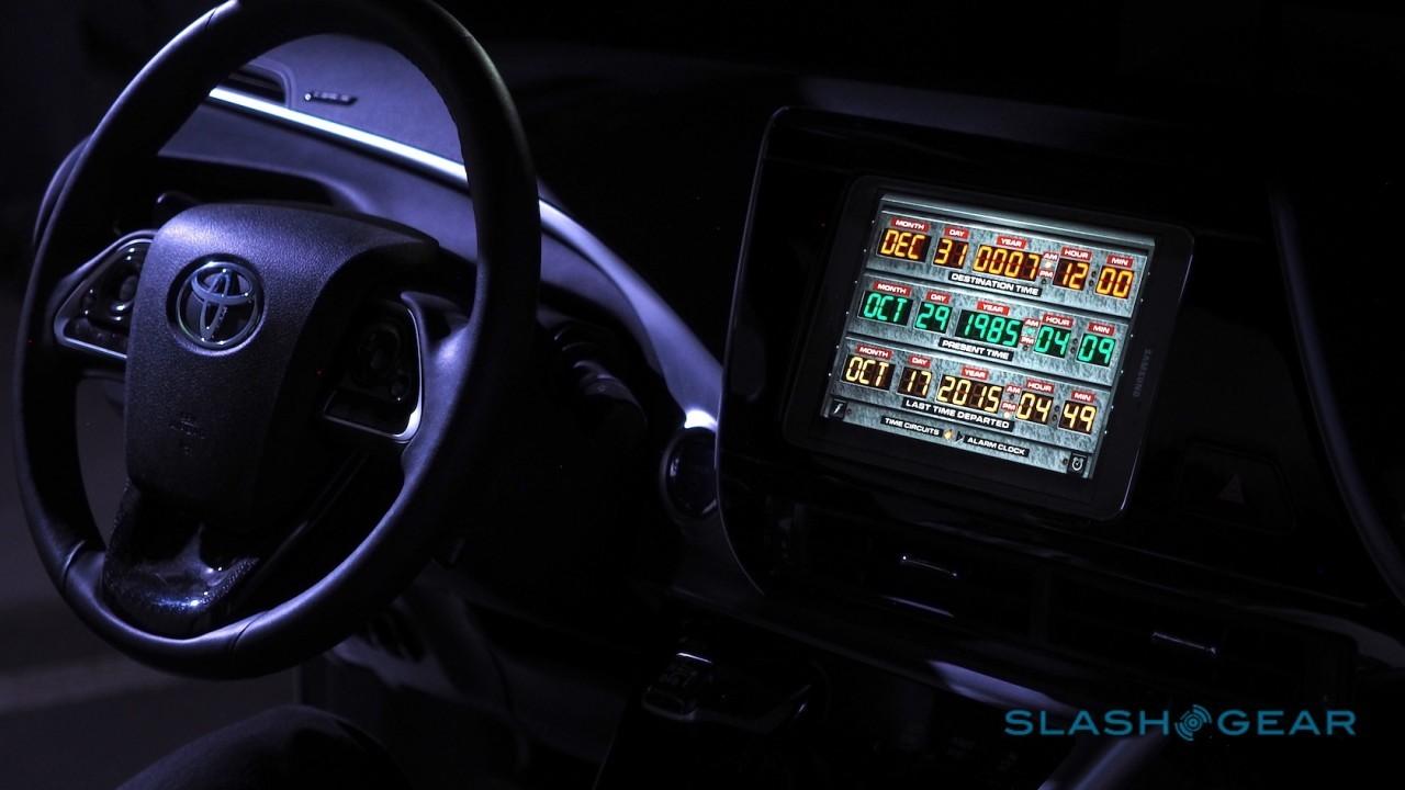 toyota-mirai-back-to-the-future-sg-17