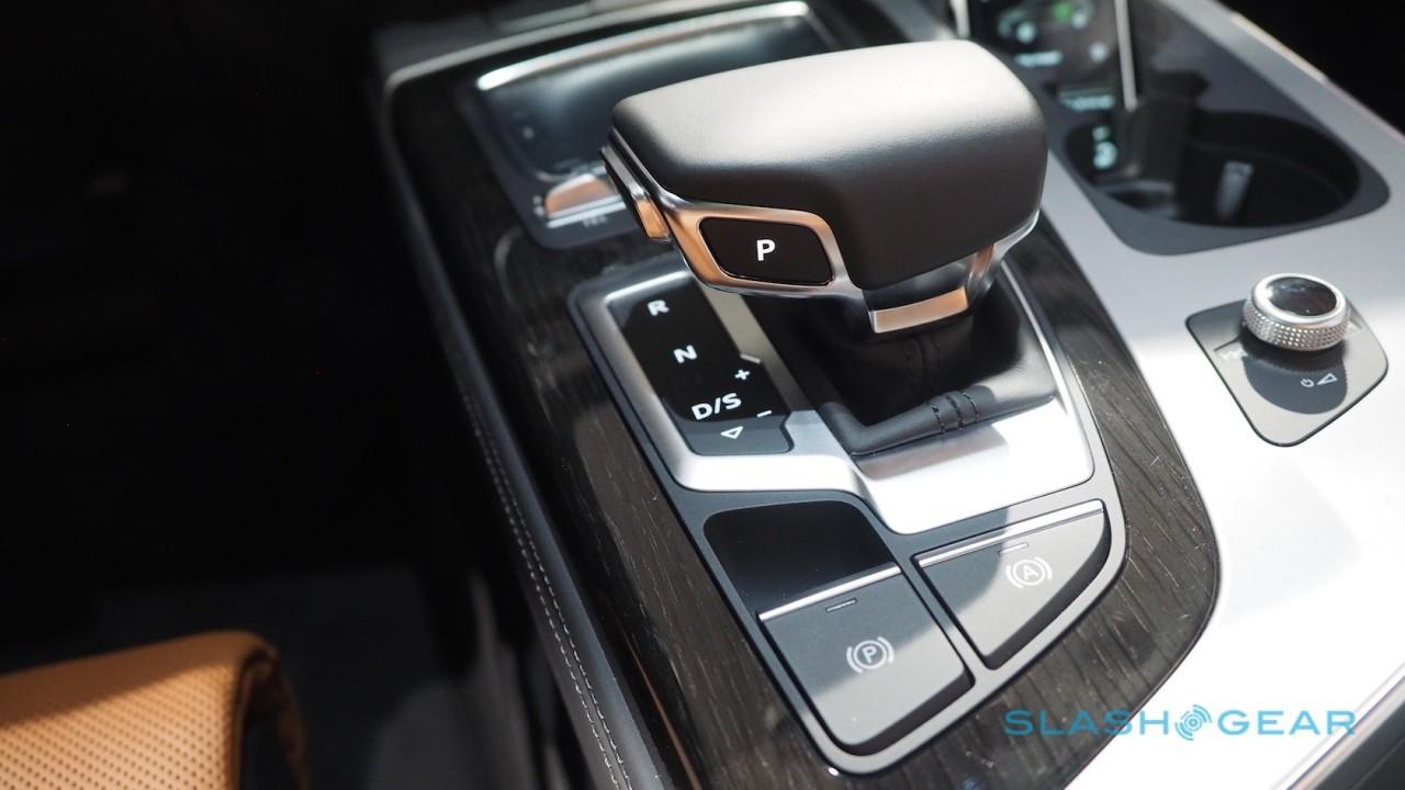 2017-audi-q7-e-tron-quattro-53