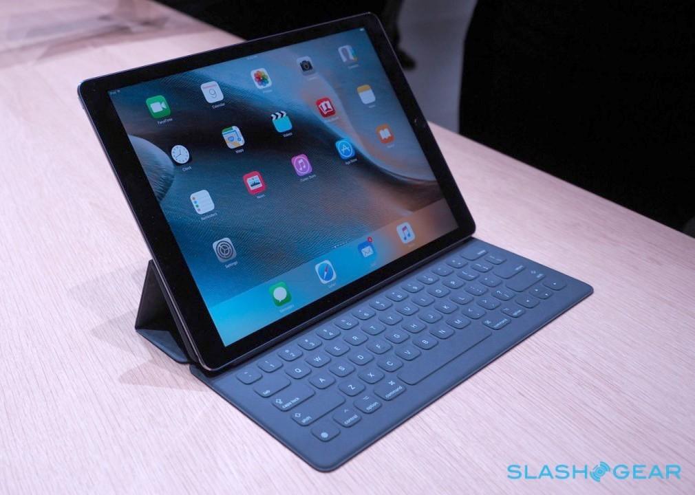 iPad-Pro-keyboard-case-Apple-Event-Product-hands-on-37-1280x7201 (1)