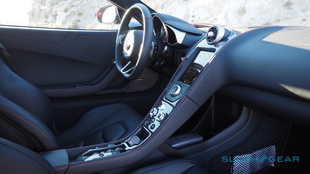 2016-mclaren-650s-spider-20