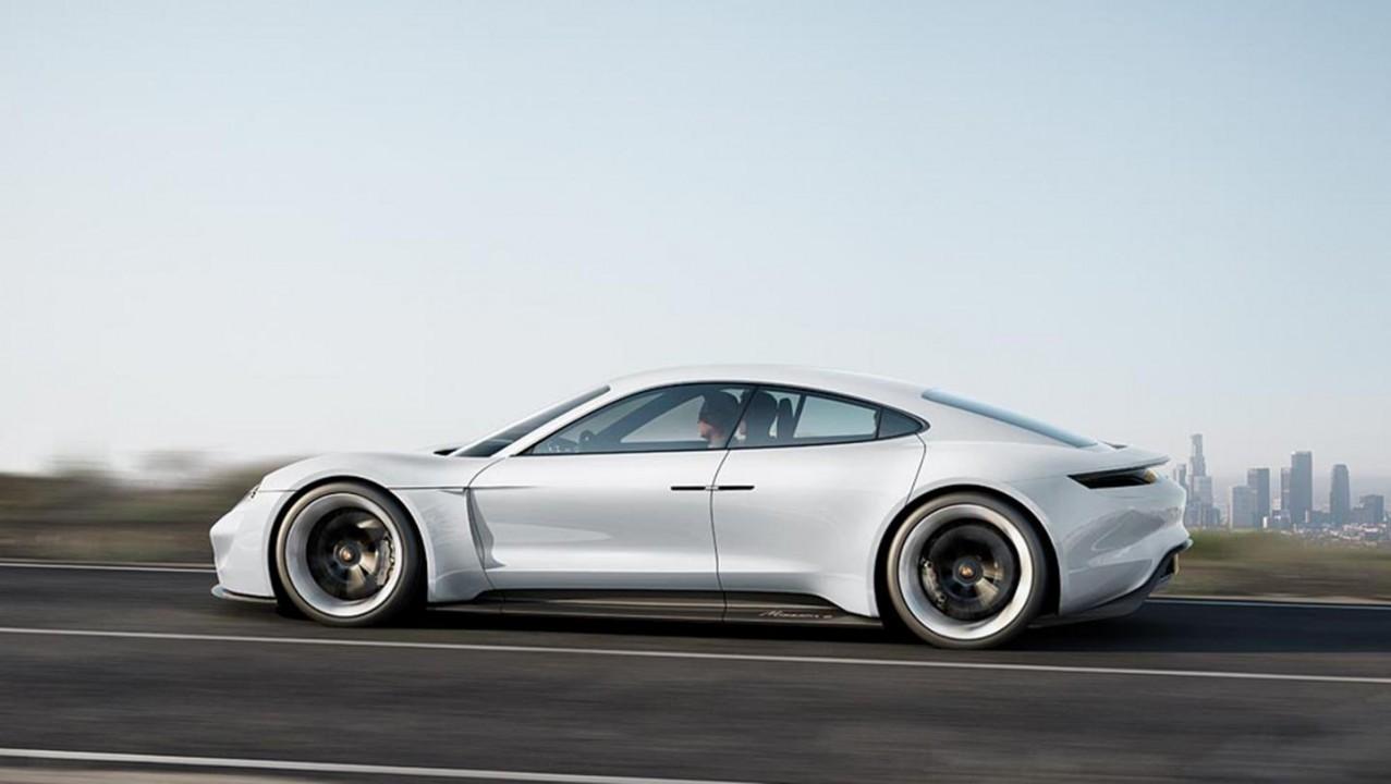 porsche-mission-e-4