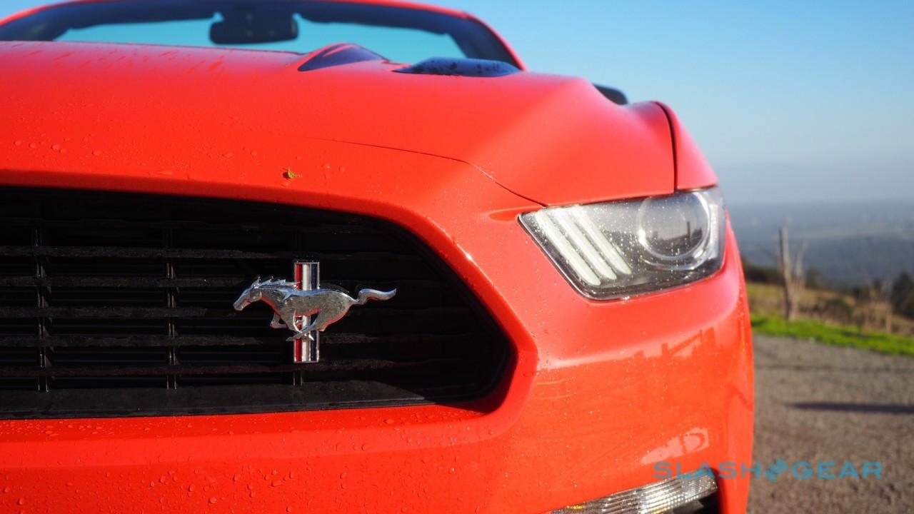 2016-ford-mustang-gt-convertible-california-special-19