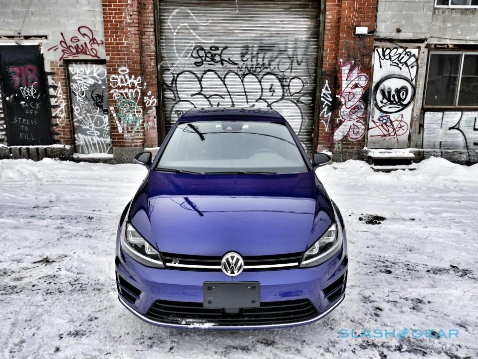 2016-volkswagen-golf-r-3