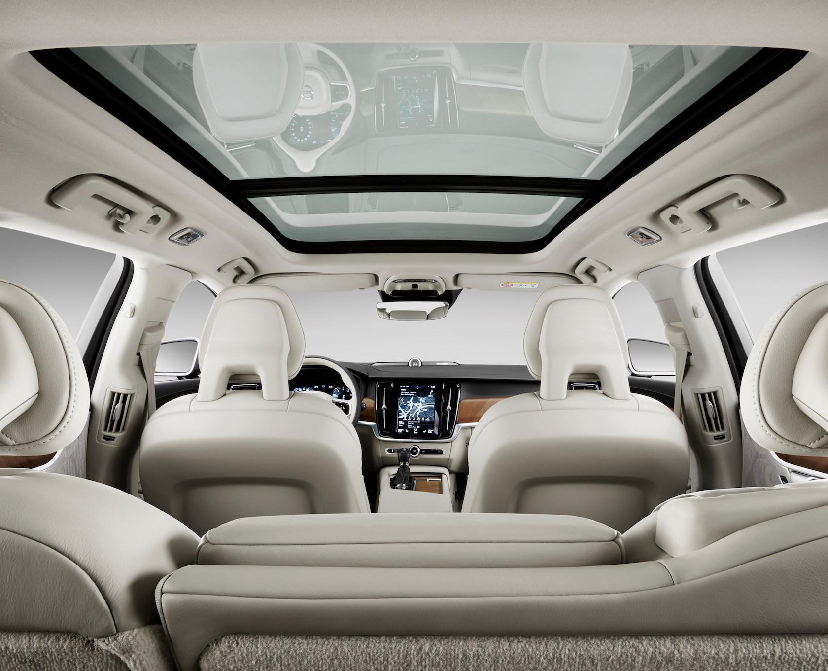 Volvo V90 Studio Interior