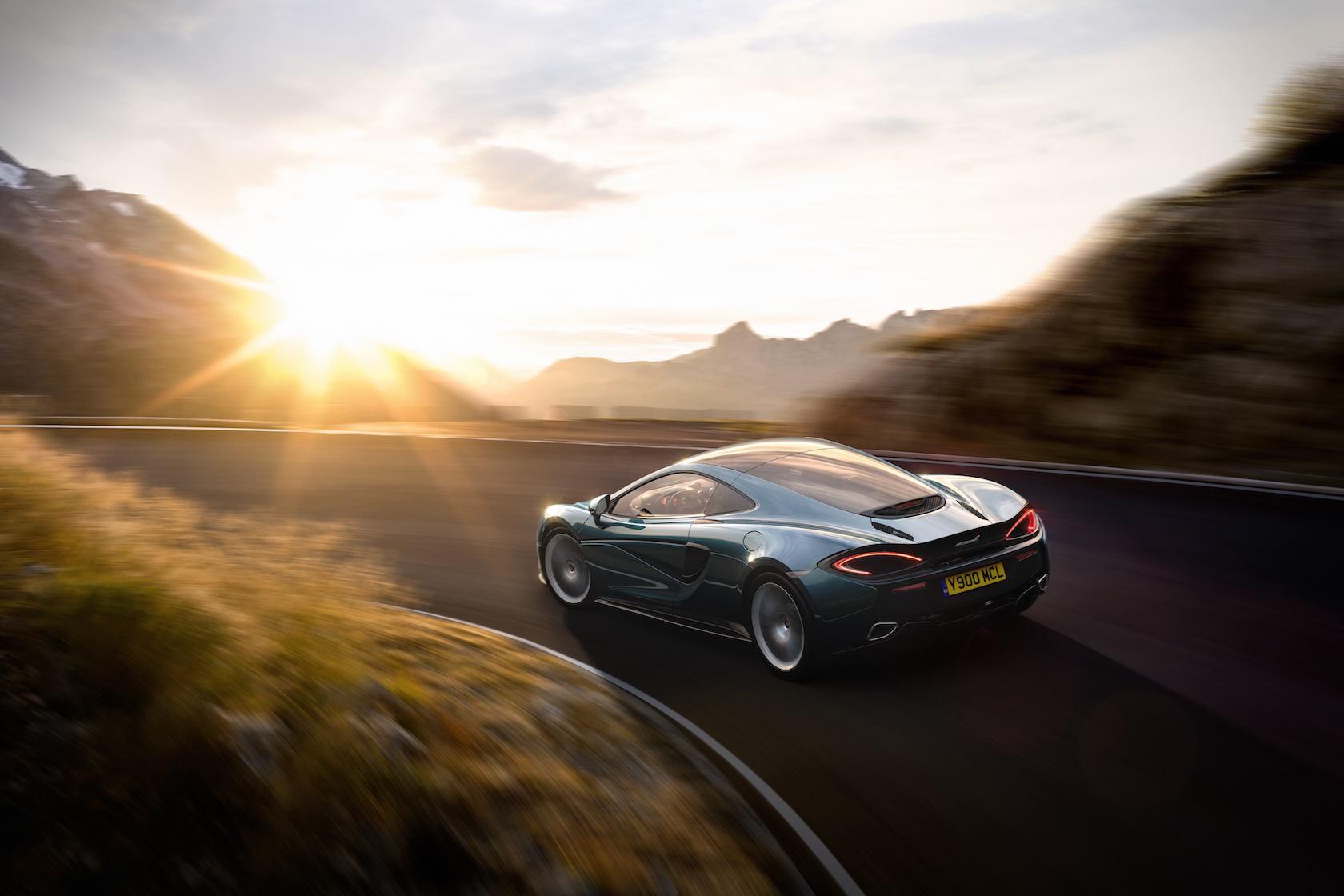 6237McLaren-570GT_19