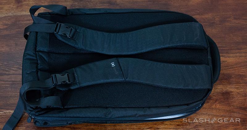 Speck-MightyPack-Plus (6)
