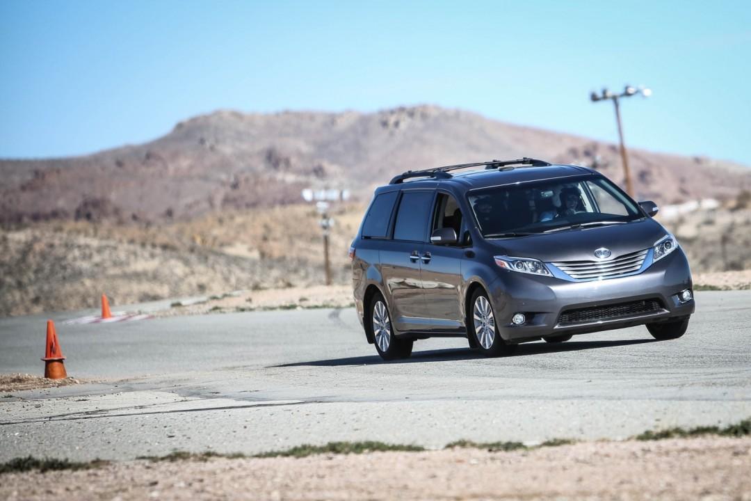 Toyota Sienna R-Tuned and S-Tuned 21