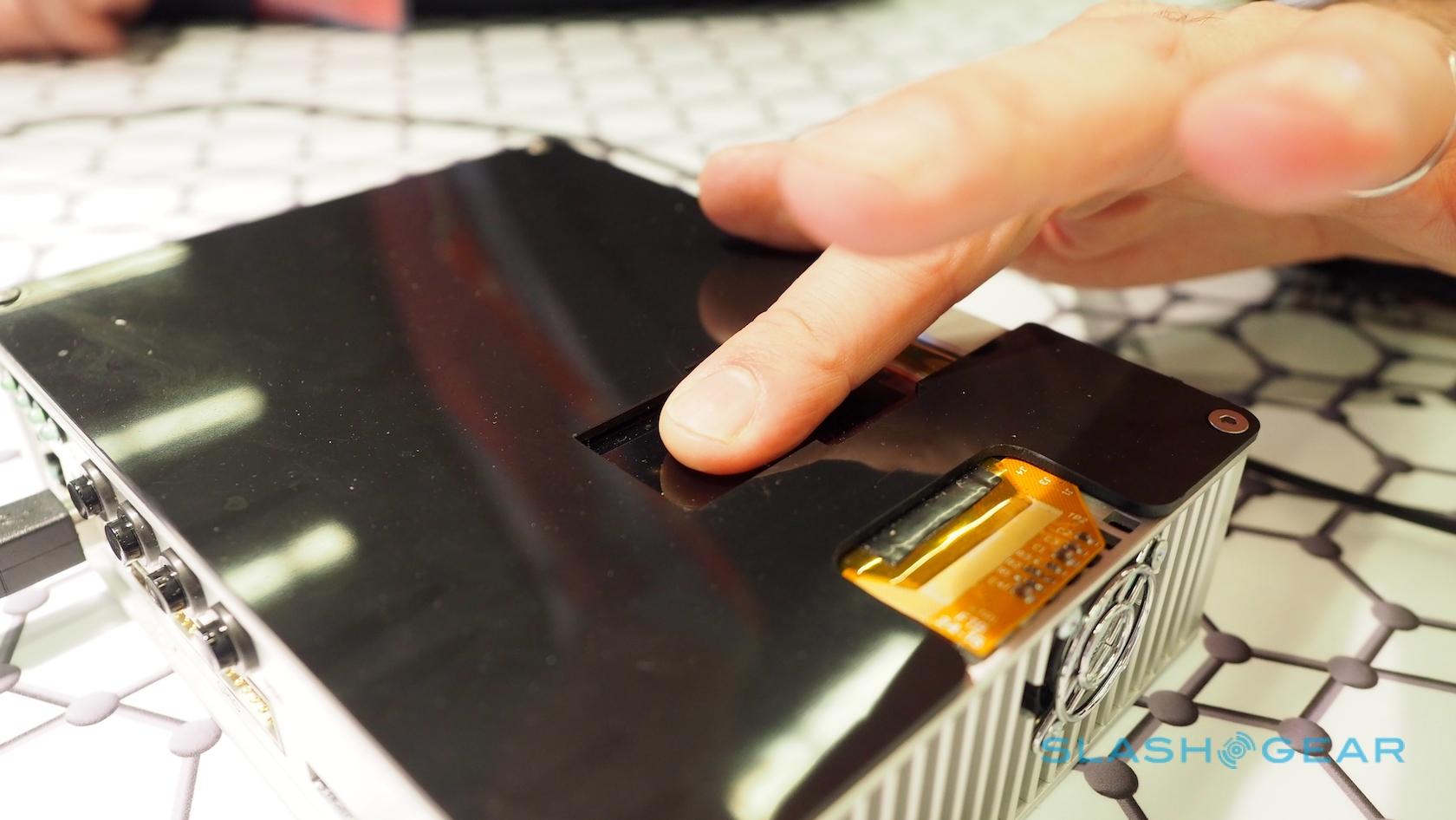flexenable-hands-on-10