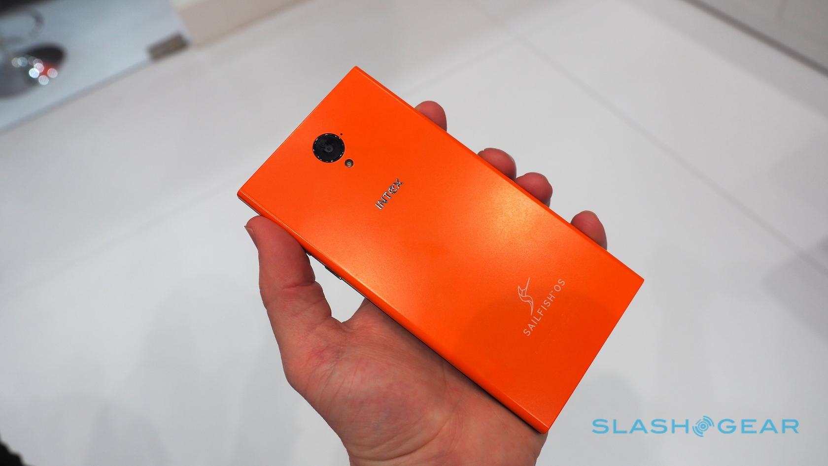 jolla-aqua-fish-intex-hands-on-sg-6