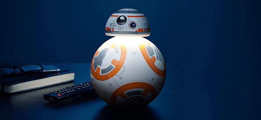Star Wars BB-8 desk lamp shines at your touch