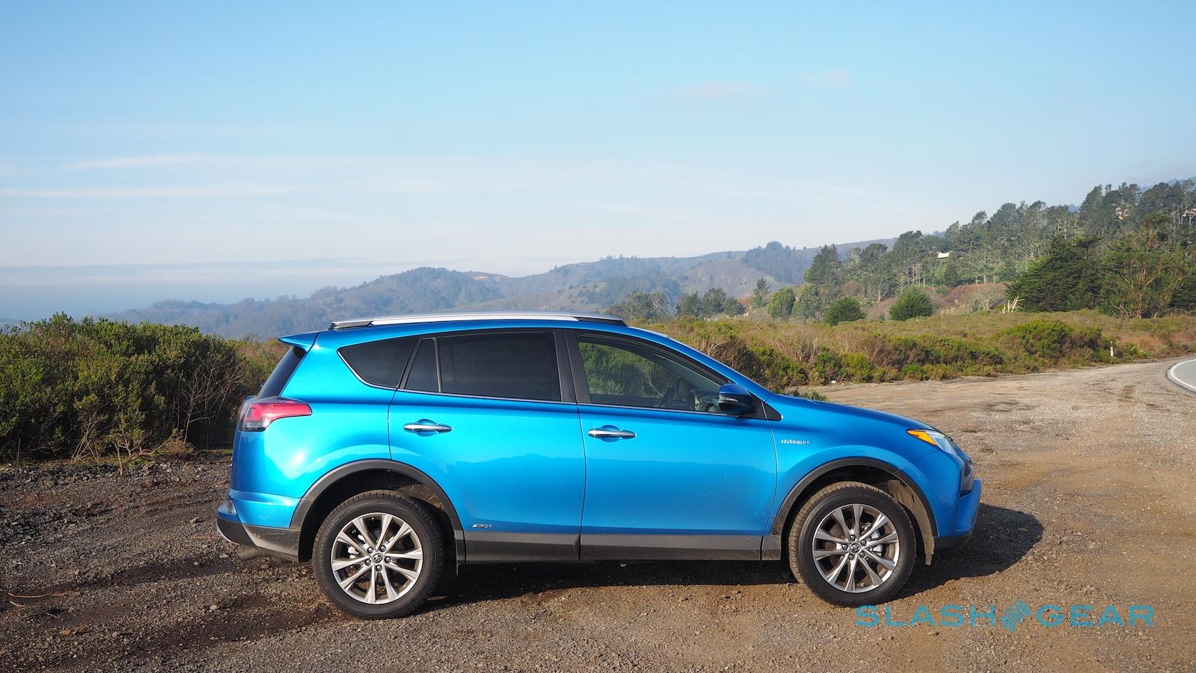2016-toyota-rav4-hybrid-review-5