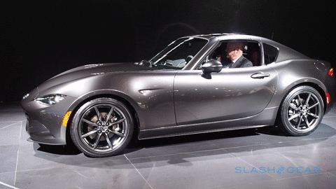 2017-mazda-mx-5-miata-rf-convertible-