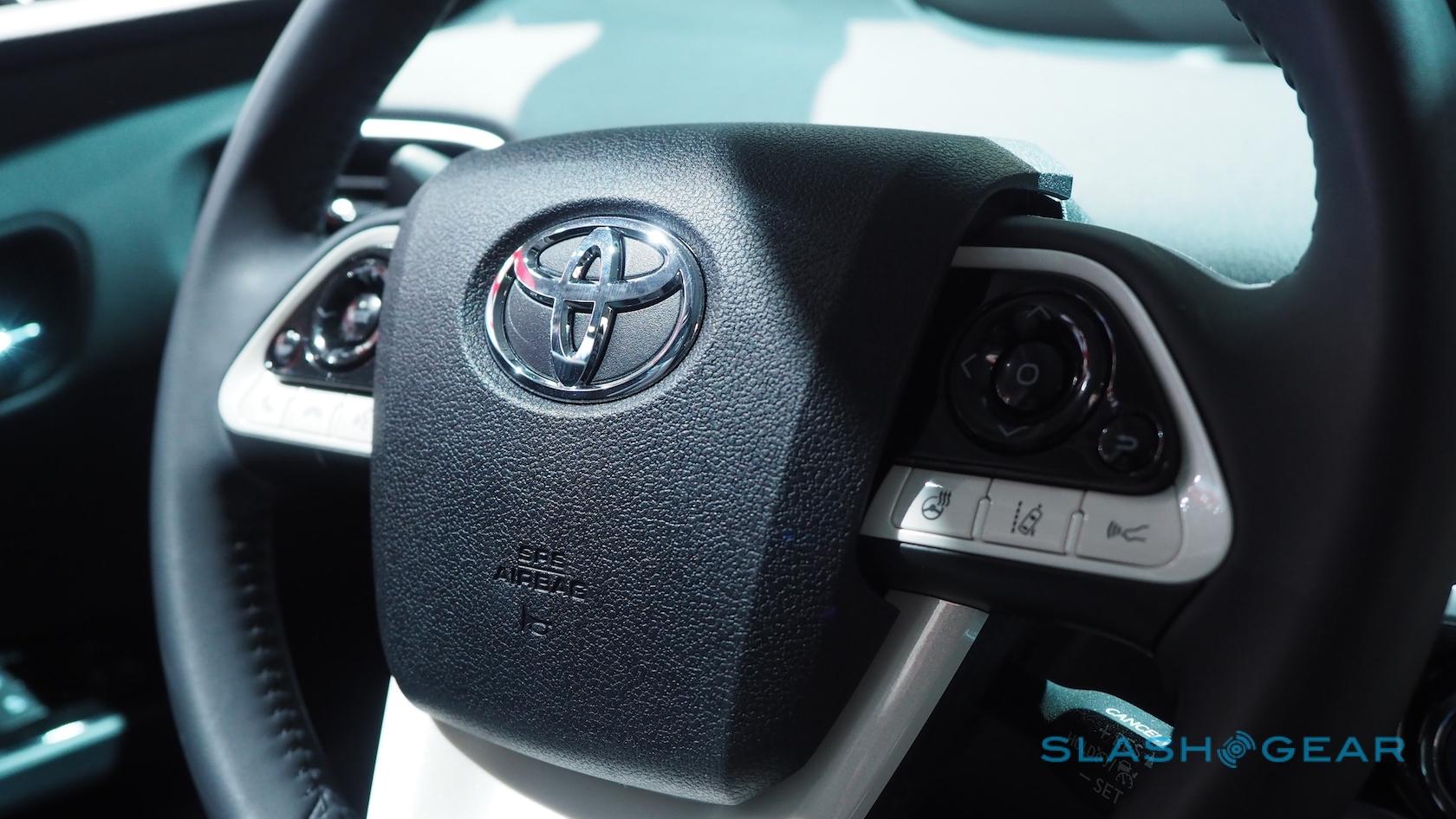 In race to out-tech Tesla, Toyota's Prius Prime misses the ...