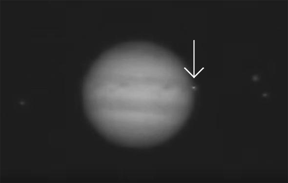 meteors hitting jupiter