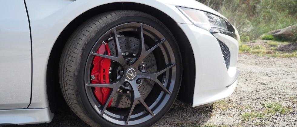 20 automakers commit to auto-braking cars by 2022 - SlashGear