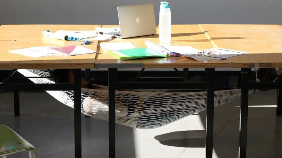 Schnap Under Desk Hammock Is For Long Days At The Office Slashgear