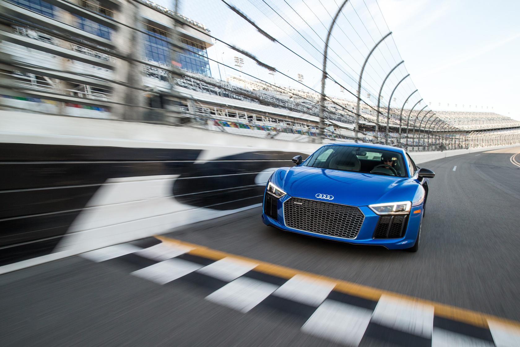 Daytona finish line with Audi R8 V10 Plus