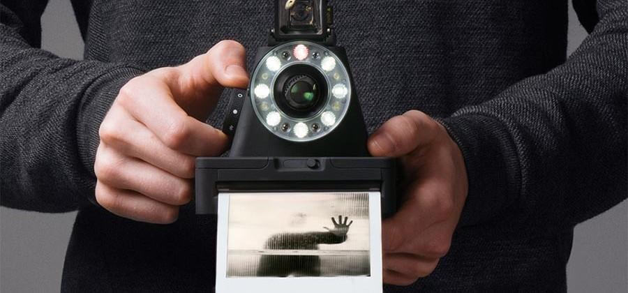 I-1 Instant Camera revives the Polaroid spirit in digital form