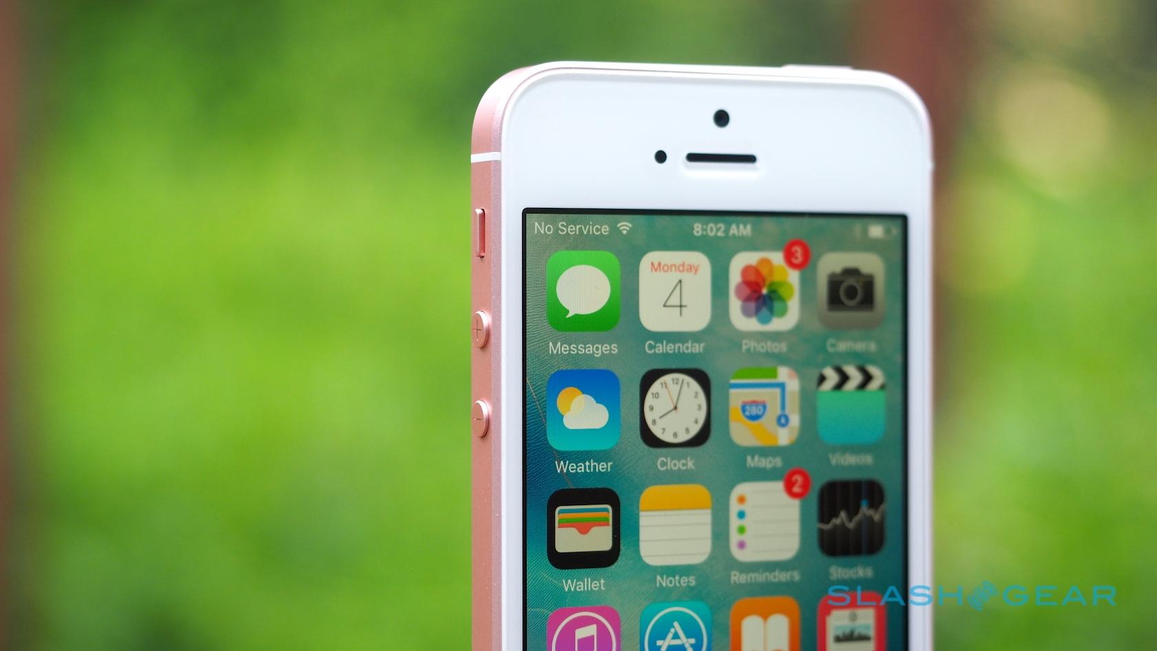 apple-iphone-se-review-5