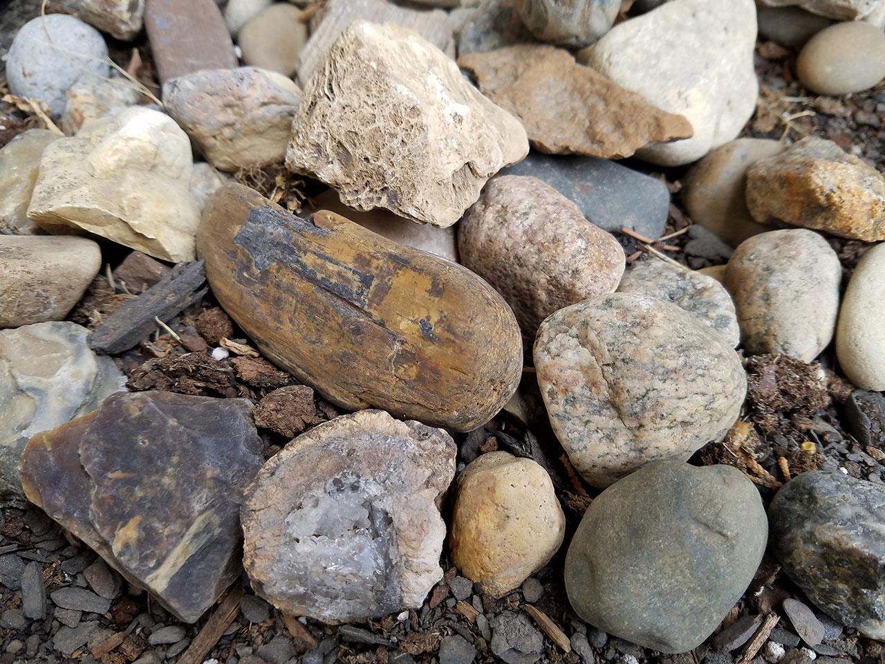 rocks_galaxys7