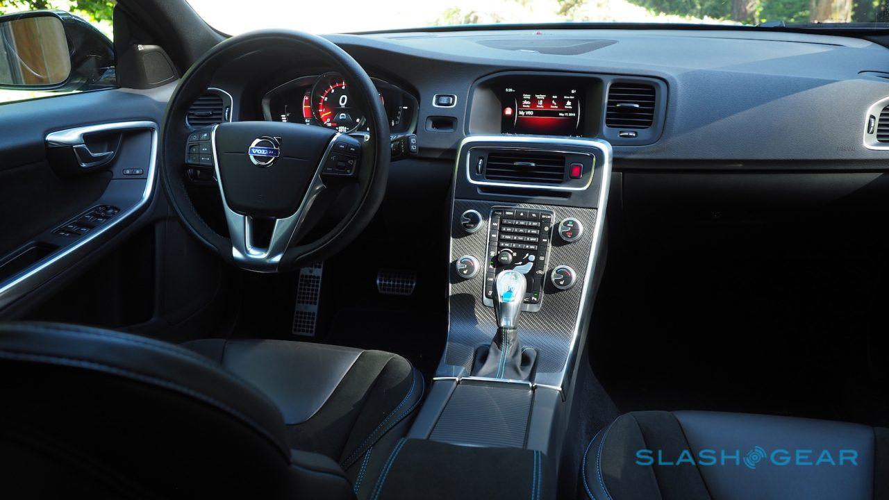 2016-volvo-v60-polestar-t6-17
