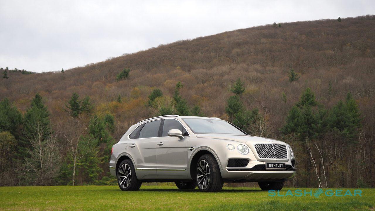 2017-bentley-bentayga-73