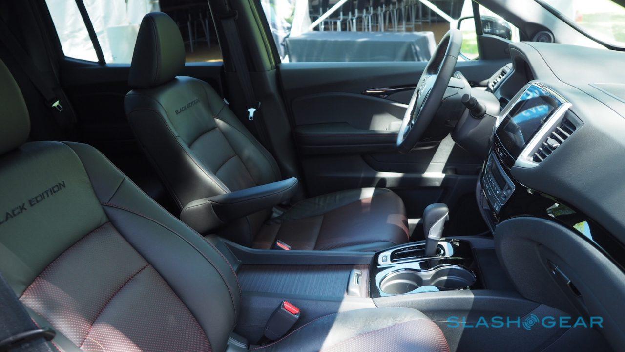 2017-honda-ridgeline-43