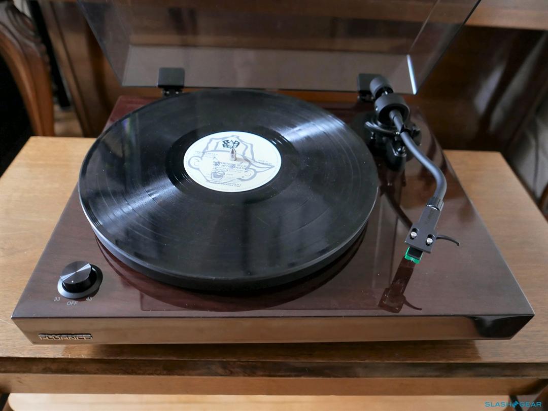 Fluance RT81 Turntable Review Your retro gateway SlashGear