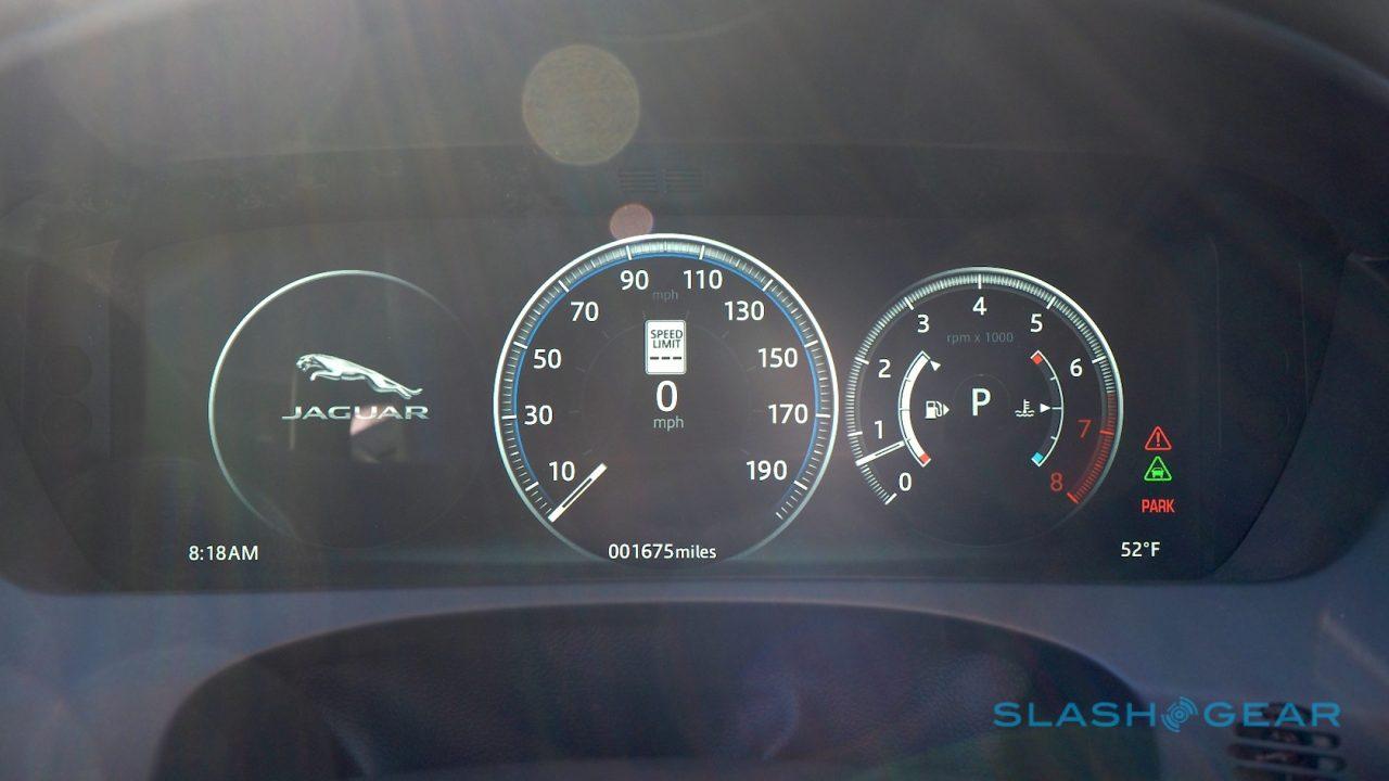 2017-jaguar-f-pace-first-drive-24
